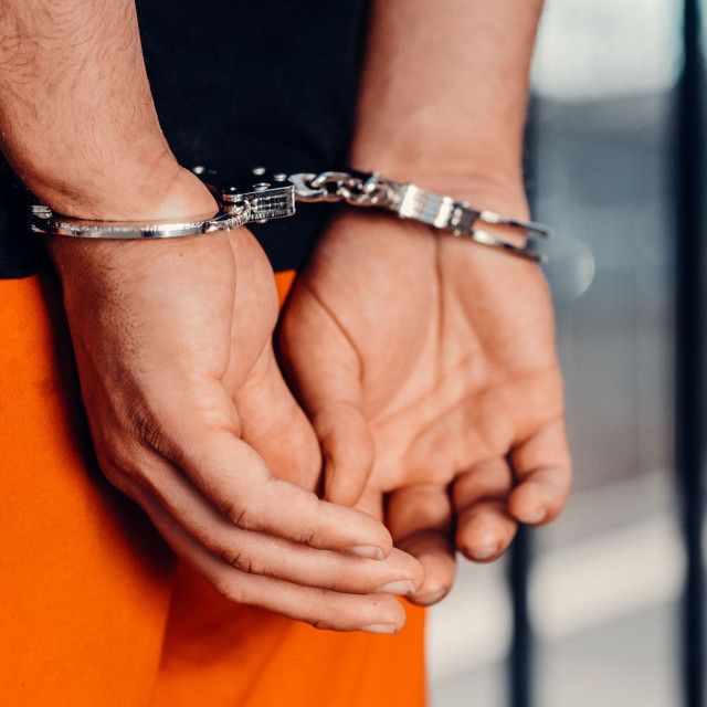 Κέρκυρα: Προφυλακίστηκε ο 51χρονος που βίαζε την 8χρονη εγγονή του - Κακοποιούσε και την κόρη του όταν ήταν ανήλικη
