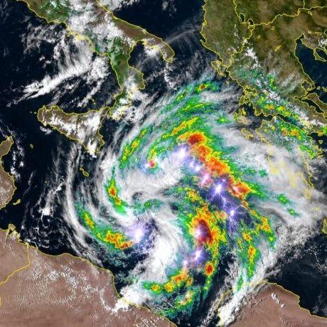 Καιρός - Ιταλοί μετεωρολόγοι: Βαθύς μεσογειακός κυκλώνας πλήττει Ιταλία, Μάλτα, Λιβύη και Ελλάδα