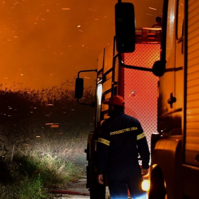 Πέλλα: Χωρίς ενεργό μέτωπο η φωτιά στην περιοχή Άθυρα