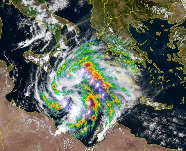 Καιρός - Ιταλοί μετεωρολόγοι: Βαθύς μεσογειακός κυκλώνας πλήττει Ιταλία, Μάλτα, Λιβύη και Ελλάδα