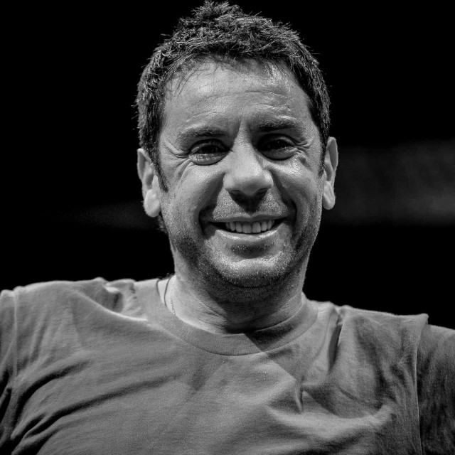 Μαζωνάκης: Η ανάρτηση γυναίκας που υποβλήθηκε σε 18 πλασμαφαιρέσεις – «Τον σκότωσαν εγκληματίες»