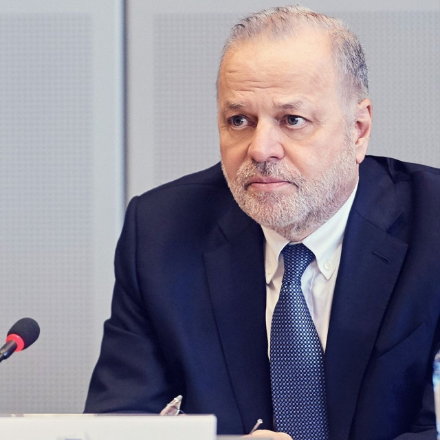 Eυάγγελος Μυτιληναίος στους Financial Times: «Η Ευρώπη κινδυνεύει να χάσει την κούρσα για το γάλλιο»