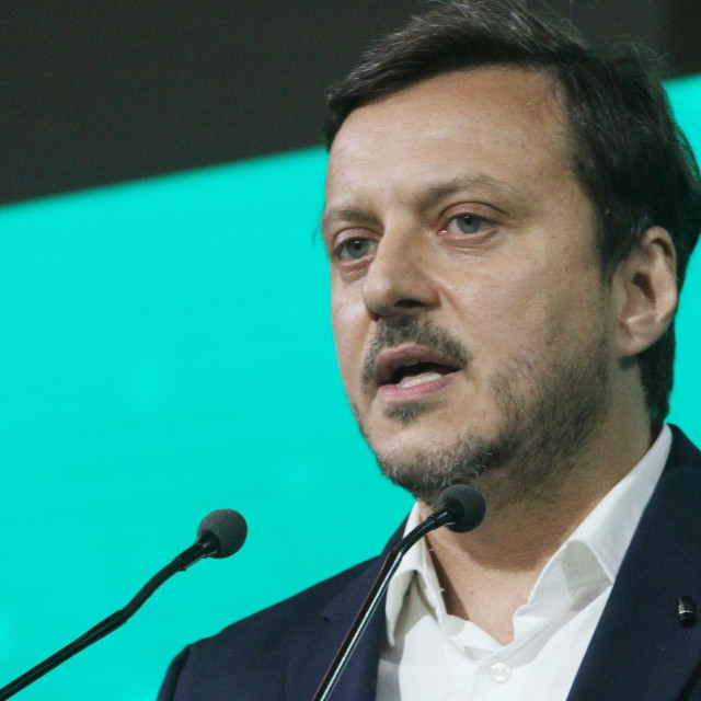 Πανάς (ΠΑΣΟΚ): «Η ΕΛΑΣ είναι κόμμα που κινείται στα όρια της σοσιαλδημοκρατίας»