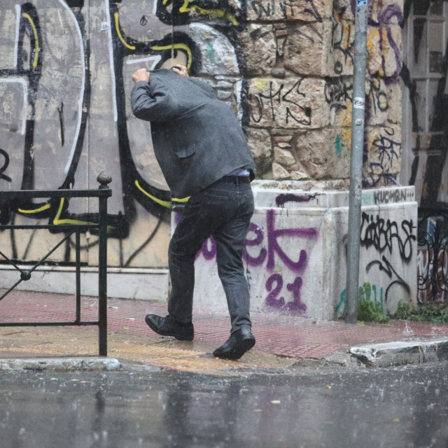 Καιρός: Προειδοποίηση Μαρουσάκη για 3 περιοχές - Κίνδυνος για πλημμυρικά φαινόμενα