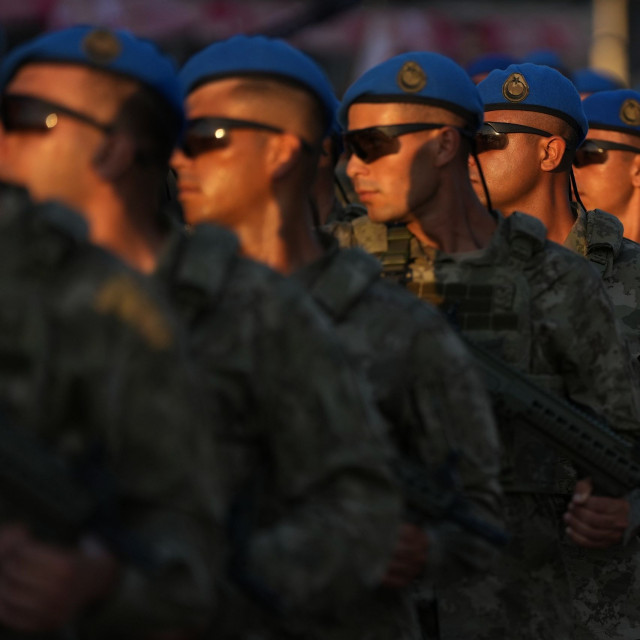 Πολεμικό παραλήρημα στην Τουρκία: Πώς παρουσιάζουν την μεταφορά 2000 κομάντος