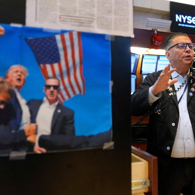 Wall Street: Βαριές απώλειες μετά την αύξηση των επιτοκίων από τη Fed – Σφοδρή αντίδραση από Τραμπ