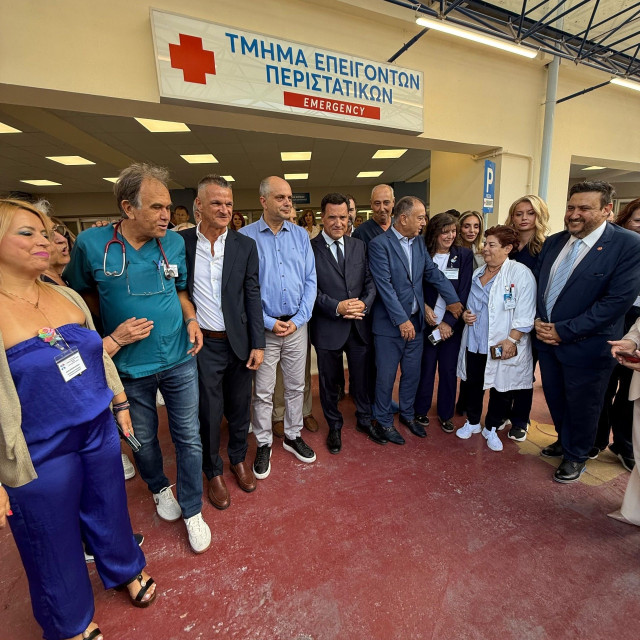 Εγκαινιστάστηκαν τα νέα ΤΕΠ στο νοσοκομείο Λάρισας - Γεωργιάδης: Δεν άλλαξε τίποτα για τα ασθενοφόρα