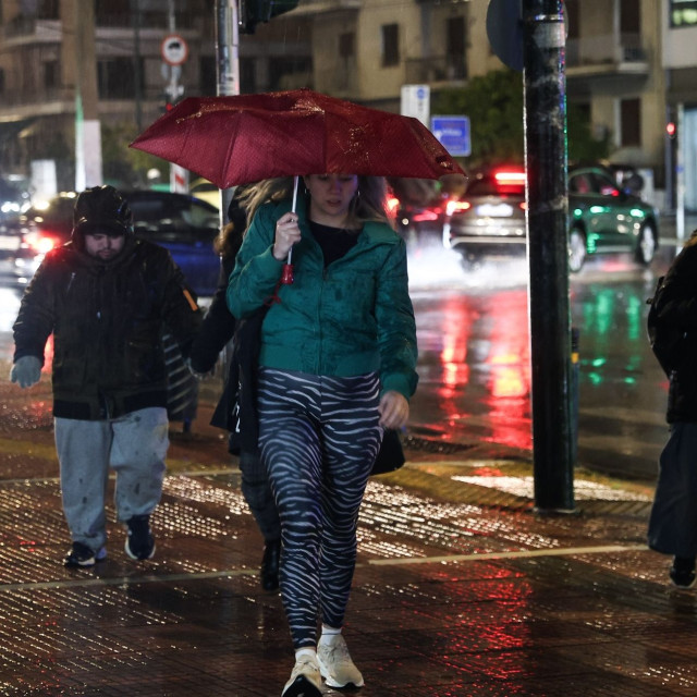 Καιρός - Ζιακόπουλος: Από πότε αλλάζει ραγδαία, πόσο θα πέσει η θερμοκρασία και τι φέρνει τα πρωτοβρόχια