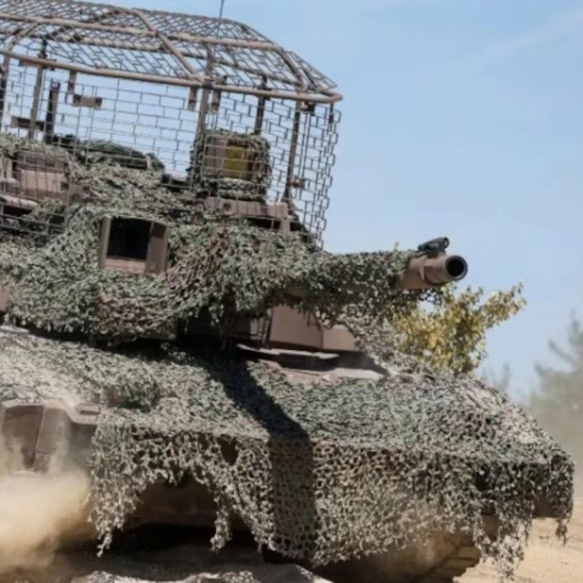 Η Κίνα σχεδιάζει πυρηνοκίνητο τανκ 60 τόνων με ηλεκτρομαγνητικό κανόνι εμβέλειας 450 χλμ.