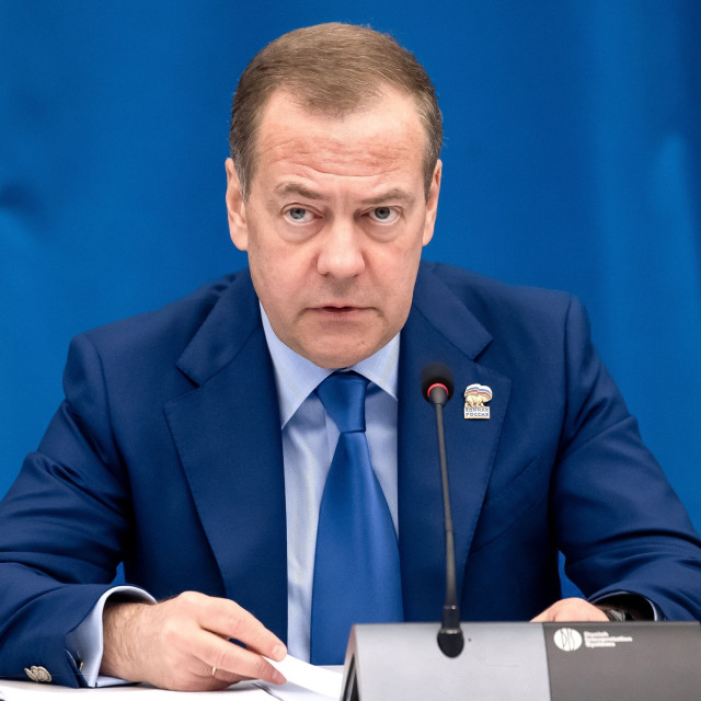 Μεντβέντεφ: «Τα ευρωπαϊκά καθάρματα καταλαβαίνουν μόνο την ωμή βία»