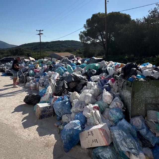 Κέρκυρα: Σε κατάσταση έκτακτης ανάγκης λόγω των απορριμάτων