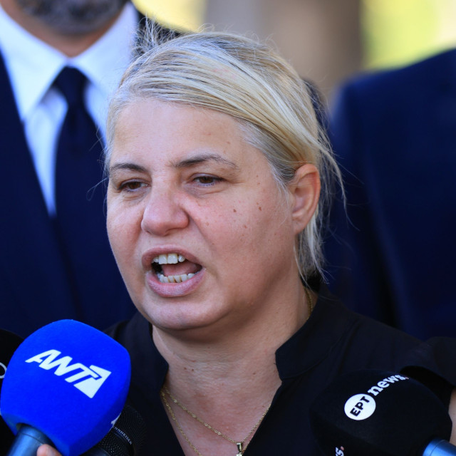 Τέμπη: Βουρκωμένη κατέθεσε η Άλμα Λάττα, μητέρα της Κλαούντια - Λιποθύμησε μέσα στην αίθουσα
