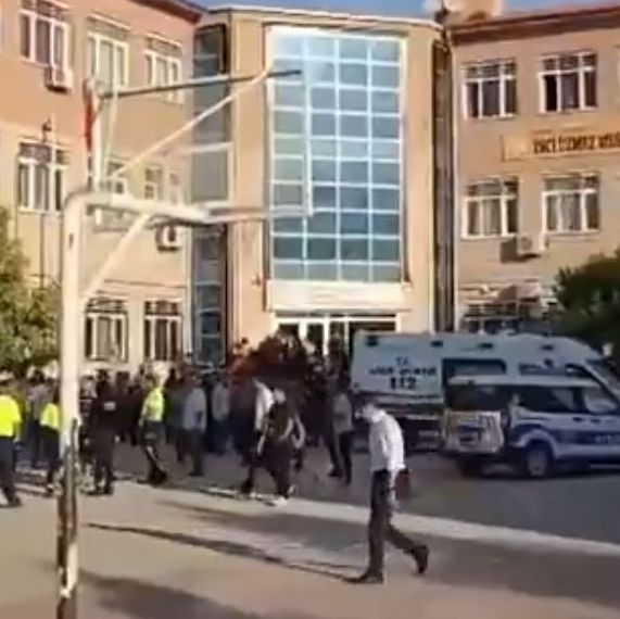 Τουρκία: Πυροβολισμοί έξω από λύκειο στη Μανίσα – Αναφορές για τραυματίες