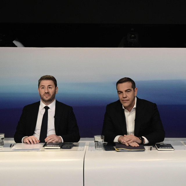 Σε πρώτο πλάνο το ενδεχόμενο συνεργασίας ΠΑΣΟΚ-ΕΛΑΣ - «Ξορκίζουν» τη συζήτηση οι ηγεσίες
