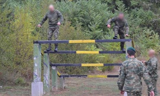 SMS επιστράτευσης: Κατά χιλιάδες προσέρχονται οι Έλληνες στην Ενεργή Εθελοντική Εφεδρεία