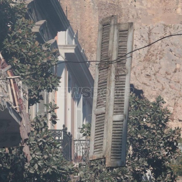 Έκρηξη στην Πλάκα: Airbnb o πρώτος όροφος, ηλικιωμένο ζευγάρι στον δεύτερο όροφο του κτιρίου