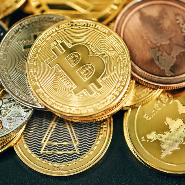 Έχετε κρυπτονομίσματα; Έρχεται φόρος...  49,5% στις συναλλαγές!