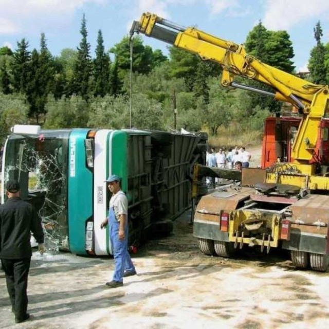 Όταν δάκρυσε όλη η Ελλάδα: 22 χρόνια από το δυστύχημα στο πέταλο του Μαλλιακού με 7 νεκρούς μαθητές