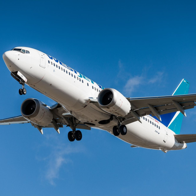 Νέο σφάλμα λογισμικού στα Boeing 737 MAX επηρεάζει την αυτόματη πλοήγηση κατά την προσγείωση