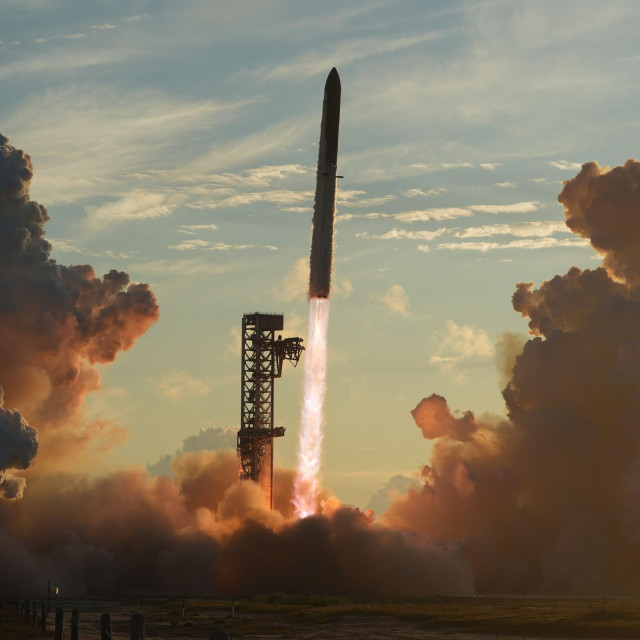 Ο πύραυλος Starship της SpaceX έφτασε σε τροχιά για πρώτη φορά, αφού ένας από τους κινητήρες χάλασε