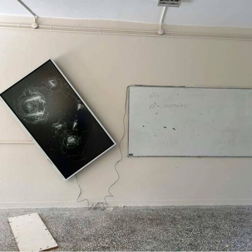 Καλαμάτα: Βάνδαλοι προκάλεσαν σοβαρές ζημιές σε ΕΠΑΛ – Είχε μόλις ανακαινιστεί