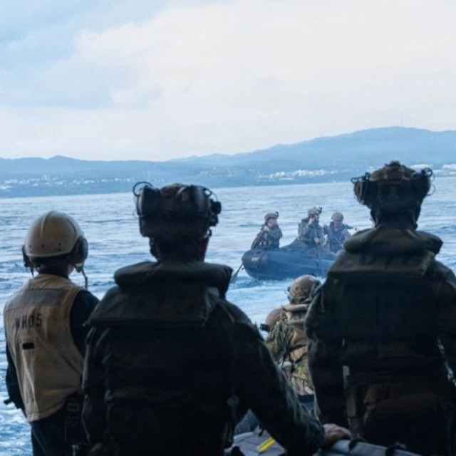 Ορμούζ: 8 Αμερικανοί πεζοναύτες τραυματίστηκαν από ιρανικό πύραυλο κρουζ