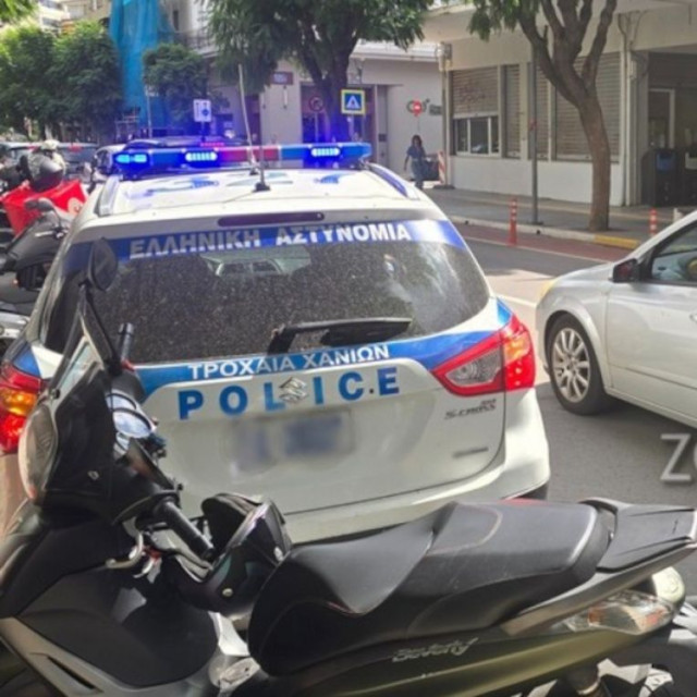 Χανιά: Αυτοκίνητο παρέσυρε γυναίκα έξω από το Δημαρχείο