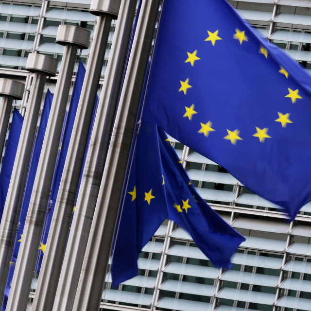 Δουβλίνο: Συνεδριάζουν οι υπουργοί Ενέργειας για την εκτίναξη των τιμών στα καύσιμα