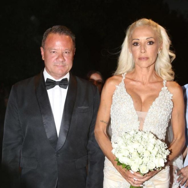 Σύννεφα στον γάμο Απόστολου Λύτρα - Δώρας Παπαδοπούλου - Φήμες χωρισμού έναν χρόνο μετά