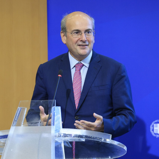 Χατζηδάκης: «Είμαστε η τρίτη χώρα στην Ευρωζώνη σε παρεμβάσεις για την ενεργειακή κρίση»