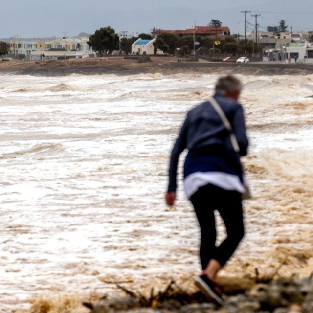 «Καμπανάκι» μετεωρολόγων για επικίνδυνα φαινόμενα: «Τα δύσκολα είναι μπροστά» - Πώς θα κινηθεί η κακοκαιρία τα επόμενα 24ωρα -