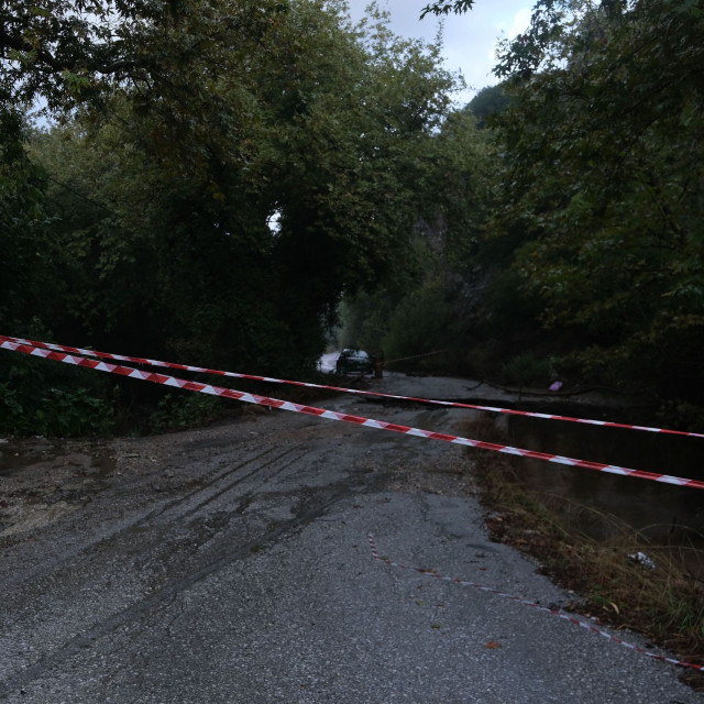 Κακοκαιρία στην Κρήτη: Κλειστοί δρόμοι στον Μυλοπόταμο Ρεθύμνου