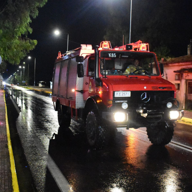 Σέρρες: Χωρίς τις αισθήσεις της ανασύρθηκε γυναίκα μετά από φωτιά σε μονοκατοικία
