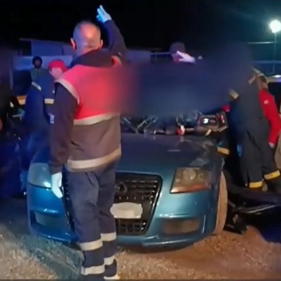 Σοβαρό τροχαίο στην παλαιά εθνική Αθηνών - Κορίνθου: Δύο σοβαρά τραυματίες