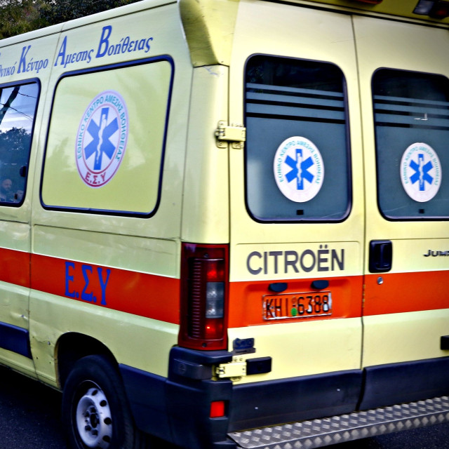 Αίγιο: Άγρια επίθεση σε βάρος δύο 15χρονων από επιβάτες αυτοκινήτου
