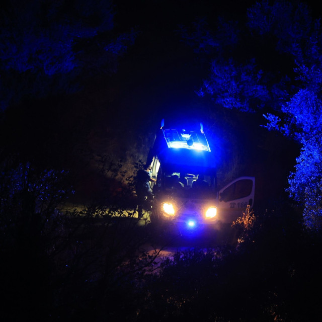 Πεντέλη: Αυτοκίνητο έπεσε σε απόκρημνο σημείο κοντά στο Παίδων – Στο νοσοκομείο δύο άτομα