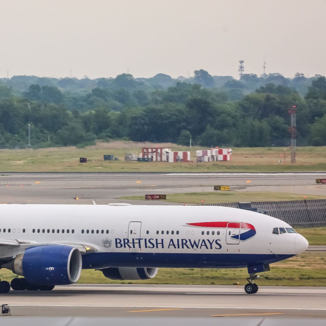 Boeing 777 της British Airways έχασε 27.000 πόδια σε λίγα λεπτά και επέστρεψε εσπευσμένα στο Λονδίνο