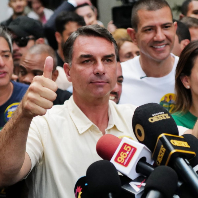 Εκλογές στη Βραζιλία: Προς δεύτερο γύρο Μπολσονάρου και Λούλα – Στο 49,58% ο υποψήφιος της δεξιάς