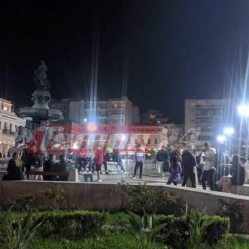 Ένταση τα ξημερώματα στην Πάτρα: Συμπλοκή νεαρών στην πλατεία Γεωργίου