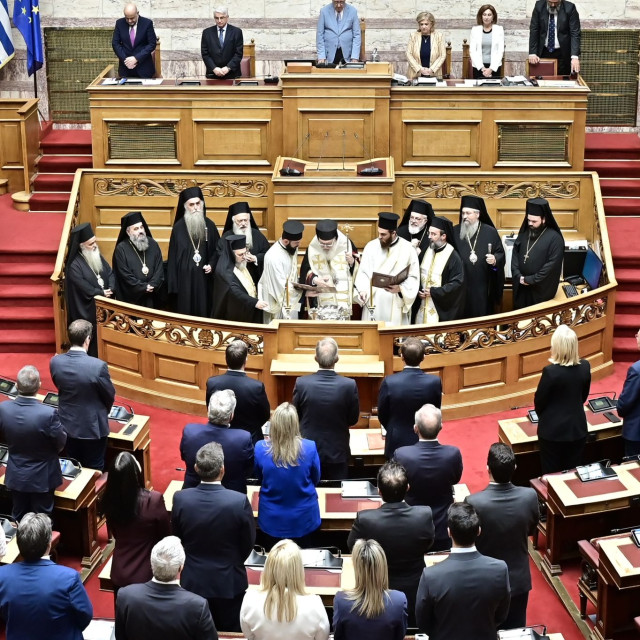 Ολοκληρώθηκε ο αγιασμός στην Βουλή για την έναρξη των εργασιών της 4ης Συνόδου