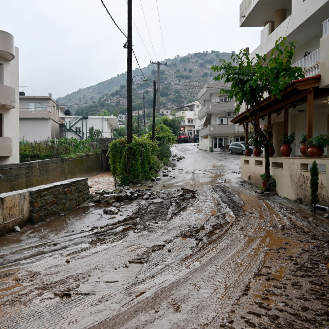 Κακοκαιρία στην Κρήτη: Ποια σχολεία θα παραμείνουν κλειστά τη Δευτέρα (5/10)