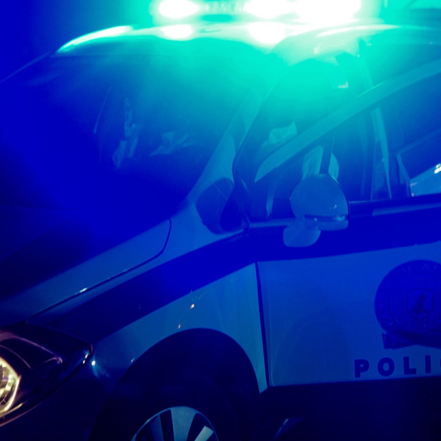 Πυροβολισμοί τα ξημερώματα σε πολυκατοικία στο Παγκράτι - Εντοπίστηκαν όπλο και κάλυκες - Τρεις συλλήψεις νεαρών για απόπειρα δολοφονίας κατά 19χρονου