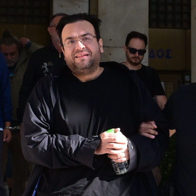 Καμπούρης: Πώς δρούσε η εγκληματική οργάνωση - Η έρευνα της ΕΛ.ΑΣ. και οι διάσημοι τραγουδιστές
