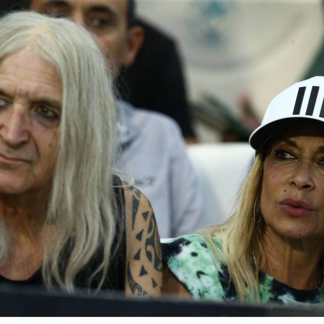 «Τραύμα είσαι ανοιχτό» η κόντρα Βίσση – Καρβέλα – «Ζήτησε 1,5 εκατ. ευρώ, απειλούσε», η απάντησή της