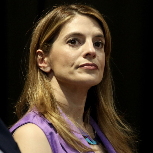 Στη Δικαιοσύνη στέλνει η Παπαδοπούλου τον Κωνσταντόπουλο- Δηλώνει ότι την αποκάλεσε «σκουπίδι»