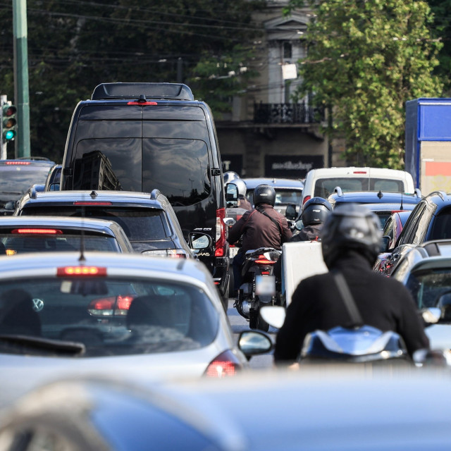 Συγκοινωνιολόγος Κωνσταντινίδης: Σε λίγα χρόνια η Αθήνα θα είναι ένας απέραντος Κηφισός»