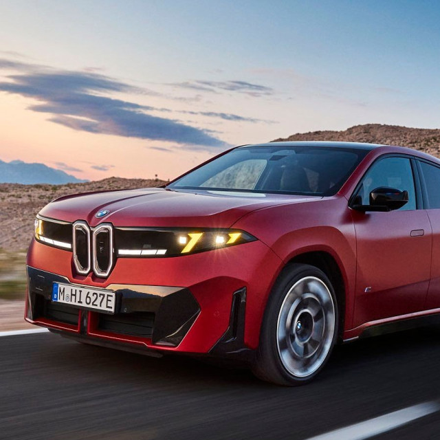 Η νέα BMW iX4 έχει αυτονομία έως 828 χιλιόμετρα