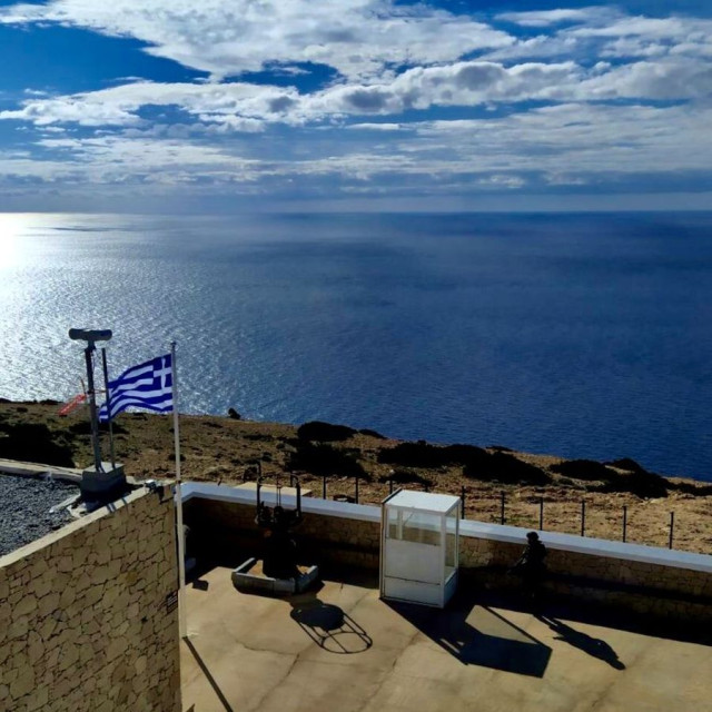 Πλοίο με 43 μετανάστες εντοπίστηκε στα ανοιχτά της Γαύδου - Επιχείρηση της FRONTEX