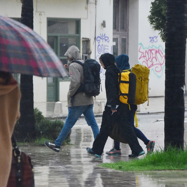 Καιρός- Αρναούτογλου: Οι βροχές πλησιάζουν - Ποιες περιοχές θα προσπεράσουν
