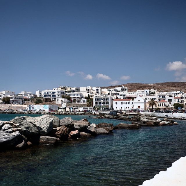 Στεγαστικό: Τήνος και Κέα στηρίζουν γιατρούς και εκπαιδευτικούς με τα έξοδα διαβίωσης και στέγασης